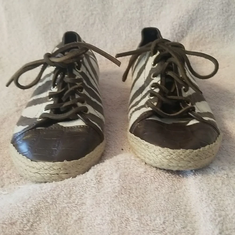 MICHAEL KORS Delray Printed Zebra Shoe SZ 8.5